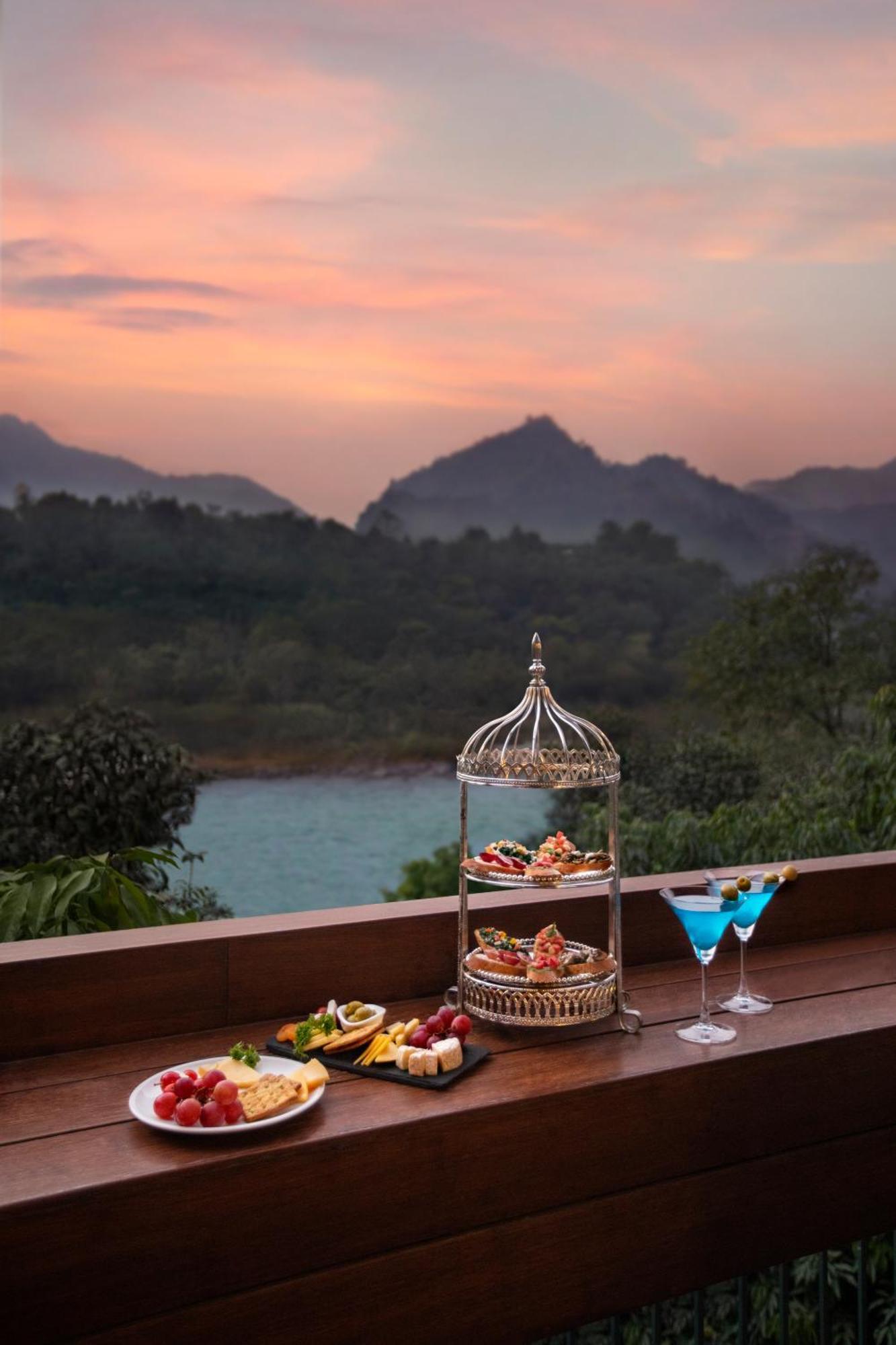 Anand Kashi By The Ganges Rishikesh - Ihcl Seleqtions Otel Sirasu Dış mekan fotoğraf